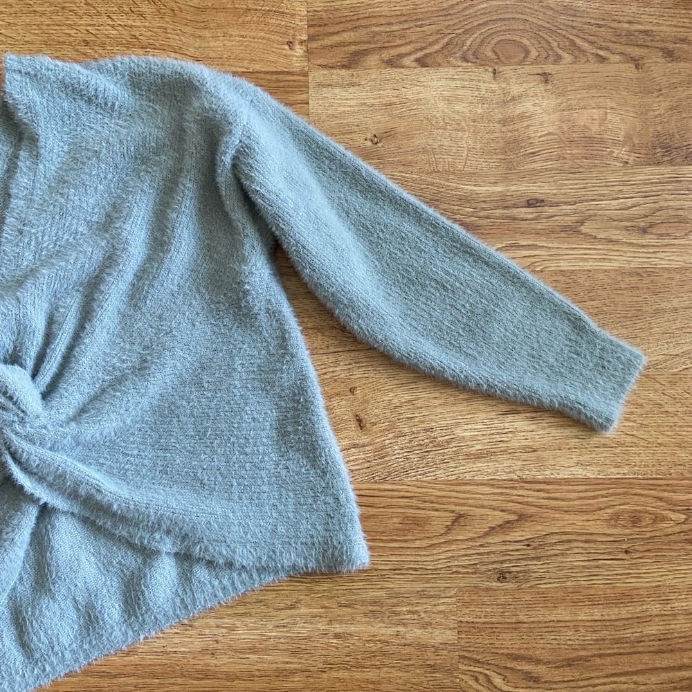 NWT Hollister Reversible Sweater L - Picture 7 of 11
